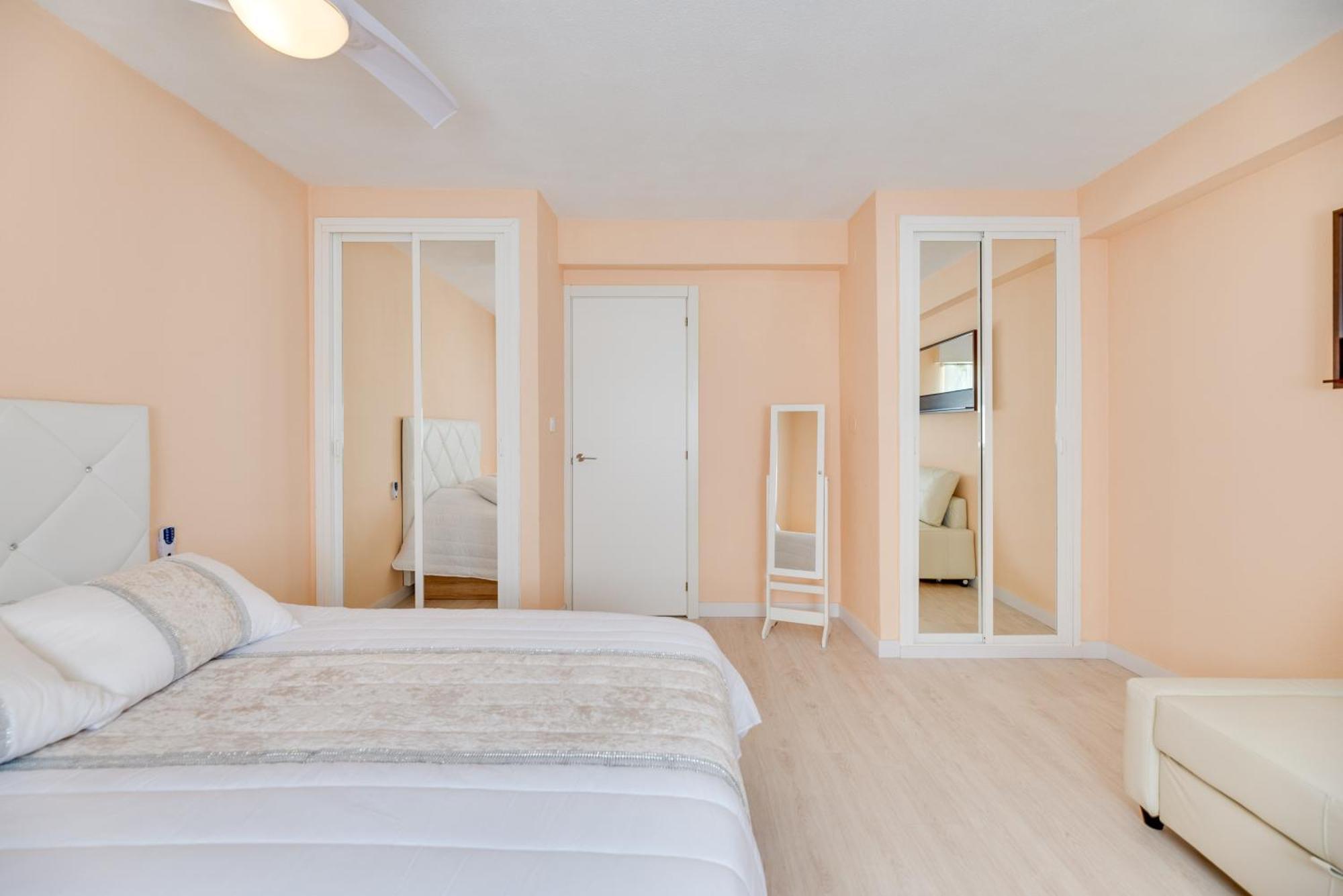 Flamingo 1 Bdr Beach 200 Meters Always Happy Benalmadena Apartment Exterior foto