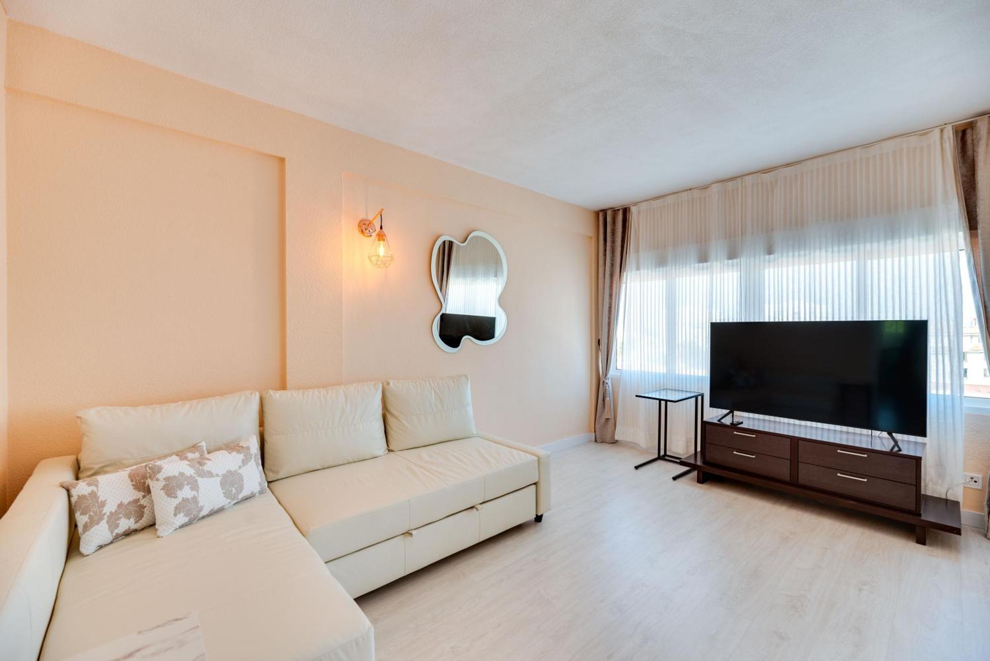 Flamingo 1 Bdr Beach 200 Meters Always Happy Benalmadena Apartment Exterior foto