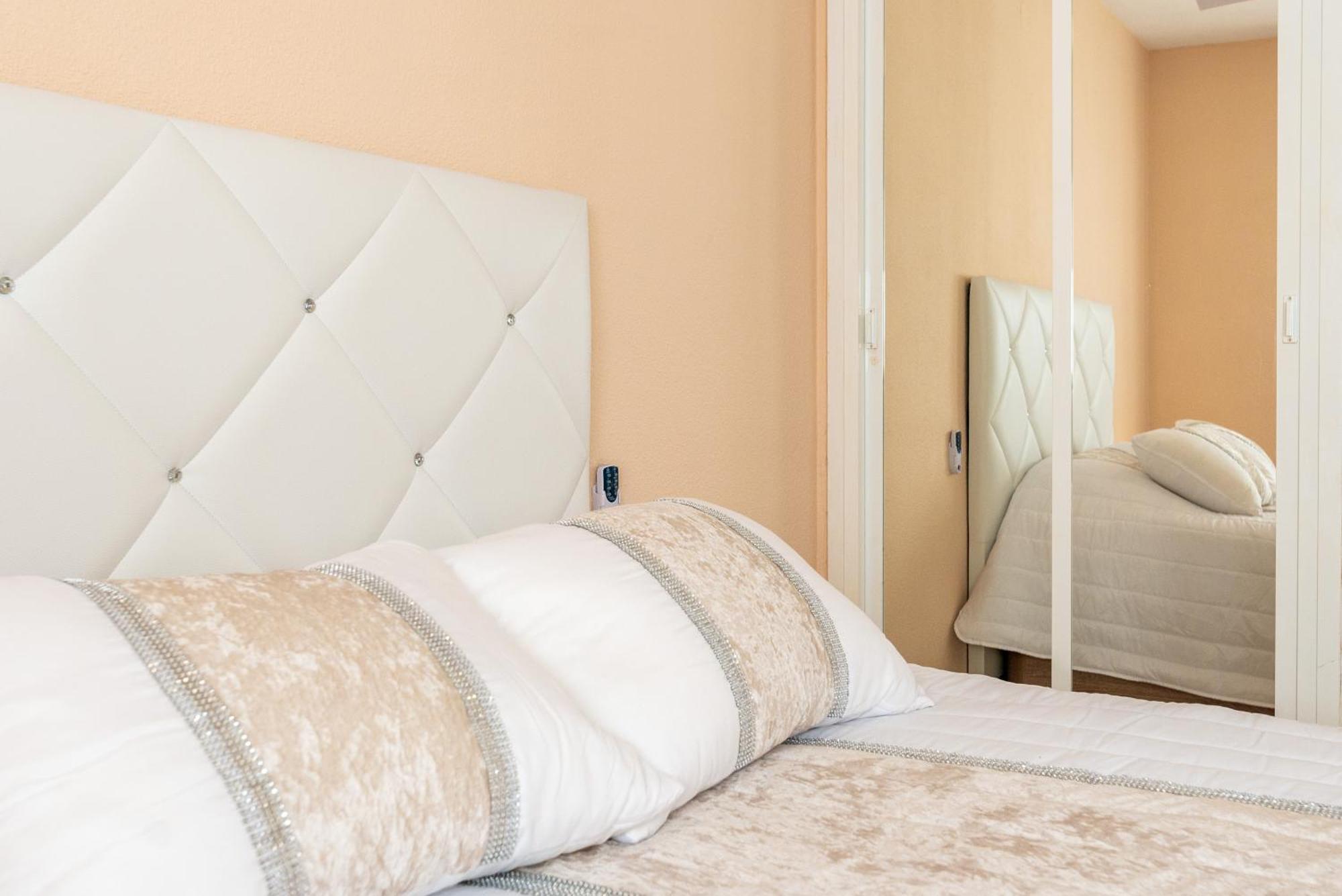 Flamingo 1 Bdr Beach 200 Meters Always Happy Benalmadena Apartment Exterior foto